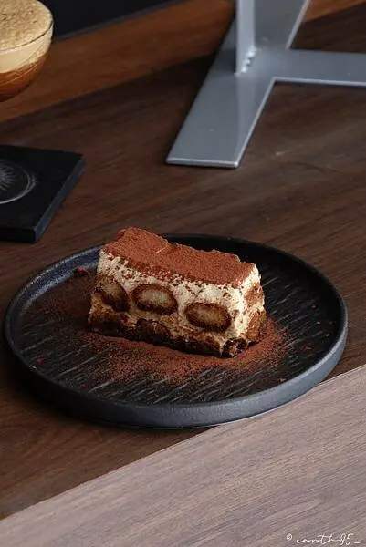 [ 台北美食 ] LOTUS CAFFÉ-大安區黑灰系咖啡館