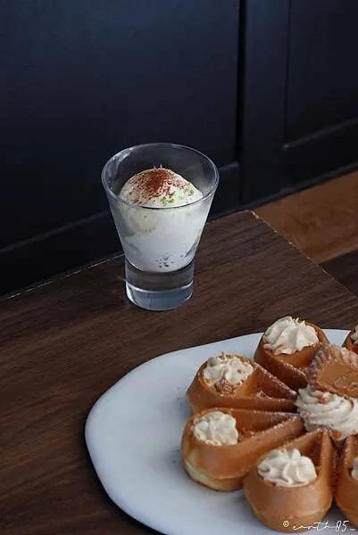 [ 台北美食 ] LOTUS CAFFÉ-大安區黑灰系咖啡館