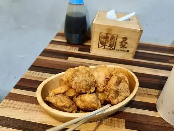 捷運中和站親民美食“賴桑透抽蚵仔麵線-中和店” 超滿足大爆滿