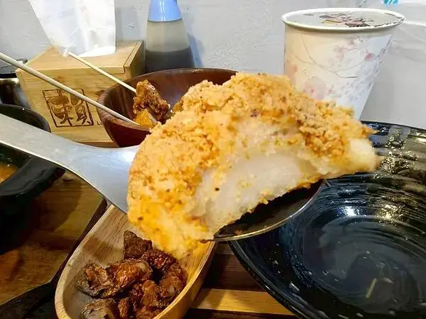 捷運中和站親民美食“賴桑透抽蚵仔麵線-中和店” 超滿足大爆滿