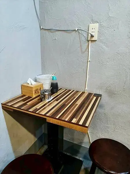 捷運中和站親民美食“賴桑透抽蚵仔麵線-中和店” 超滿足大爆滿