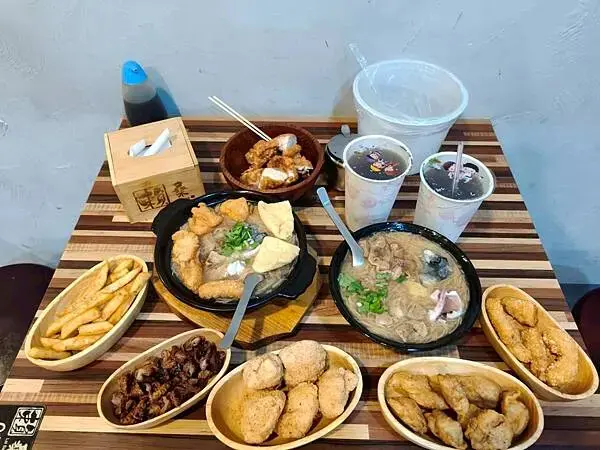 捷運中和站親民美食“賴桑透抽蚵仔麵線-中和店” 超滿足大爆滿