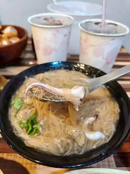 捷運中和站親民美食“賴桑透抽蚵仔麵線-中和店” 超滿足大爆滿
