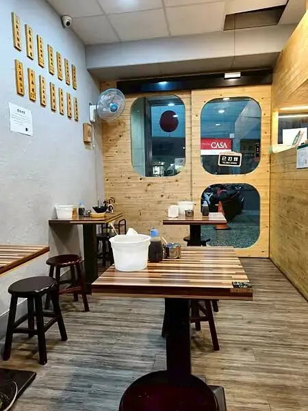 捷運中和站親民美食“賴桑透抽蚵仔麵線-中和店” 超滿足大爆滿