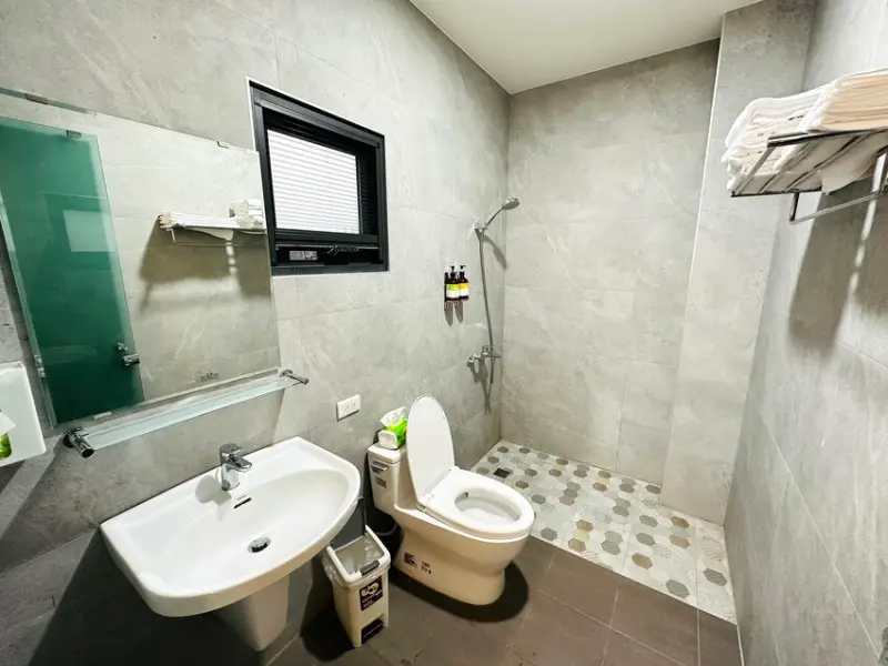 【田邊走走2館】宜蘭冬山親子包棟民宿首選！被稻田環抱的療癒空