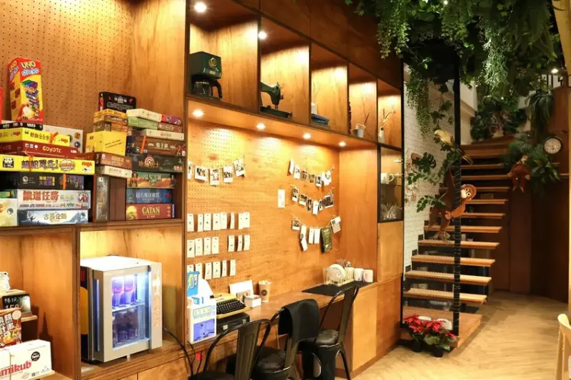 Hour Jungle Café台南中山館 (22).JPG
