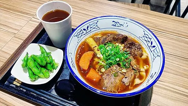 老福家常牛肉麵│吃麵送紅茶、珍奶、小菜，還可以裝滿外帶│土城牛肉麵推薦、板橋牛肉麵推薦、板橋土城美食推薦-30.jpg