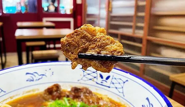 老福家常牛肉麵│吃麵送紅茶、珍奶、小菜，還可以裝滿外帶│土城牛肉麵推薦、板橋牛肉麵推薦、板橋土城美食推薦-36.jpg