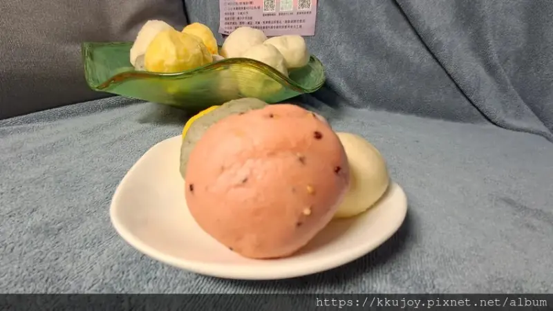 愛肯饅頭，蒸熟的蔬果與麵糰混合 | 台北市自閉兒社會福利基金