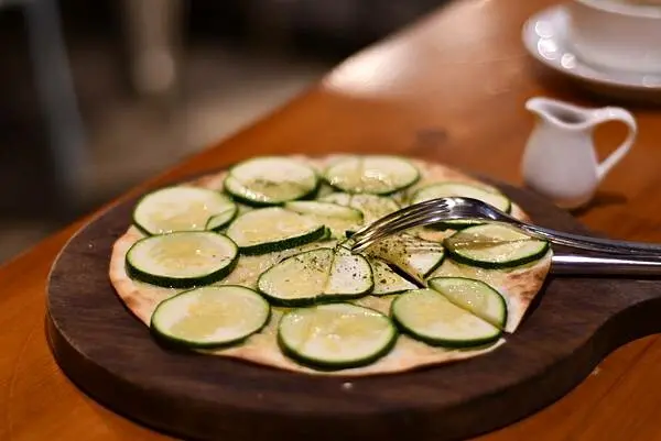 【屏東美食】打舖2號店～超美的工業風蔬食餐廳，各式各樣道地的