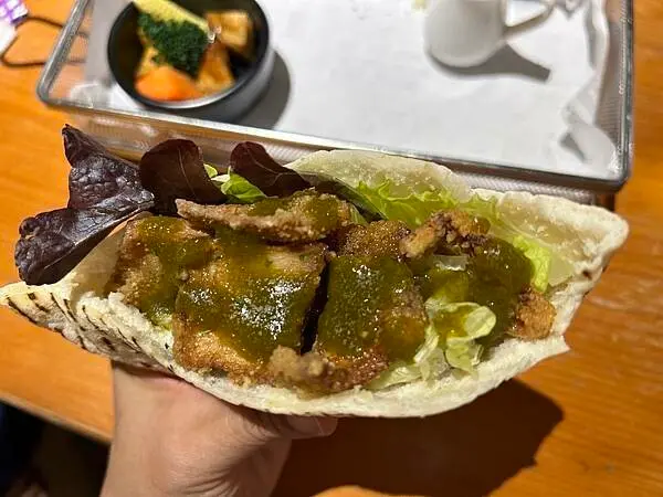 【屏東美食】打舖2號店～超美的工業風蔬食餐廳，各式各樣道地的