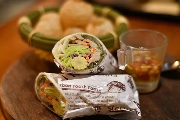 【屏東美食】打舖2號店～超美的工業風蔬食餐廳，各式各樣道地的