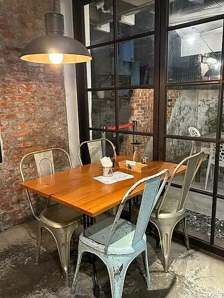 【屏東美食】打舖2號店～超美的工業風蔬食餐廳，各式各樣道地的