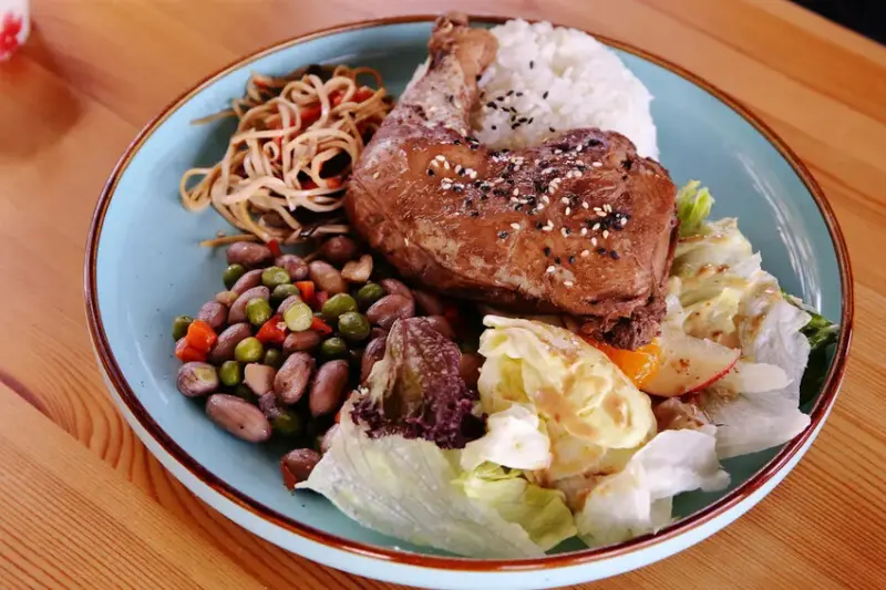 日月潭景觀餐廳推薦，眺Tiao，水社碼頭咖啡廳，270度湖景