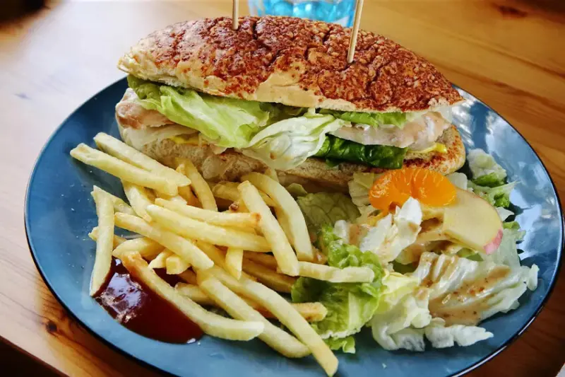 日月潭景觀餐廳推薦，眺Tiao，水社碼頭咖啡廳，270度湖景