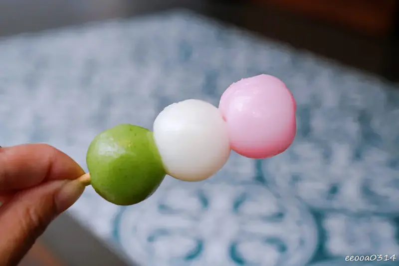 赤丸団子｜中山赤峰街人氣甜點，無麩質日本糰子搭冷泡茶超療癒!