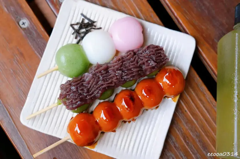 赤丸団子｜中山赤峰街人氣甜點，無麩質日本糰子搭冷泡茶超療癒!