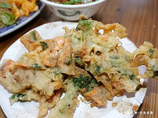北橫-三姐妹小吃店炸蝦餅 (2).jpg