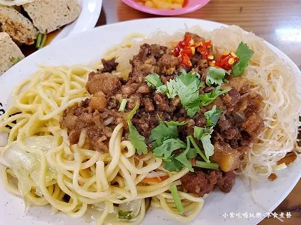 炒麵混米粉枕頭山形象商圈-三姐妹餐館 (1).jpg