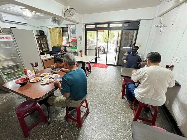 基隆傳統早午餐【阿珠古早味麵店】樸實好味道。