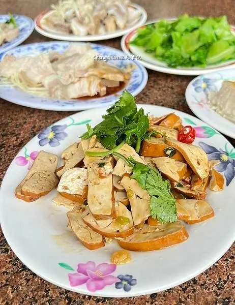 基隆傳統早午餐【阿珠古早味麵店】樸實好味道。