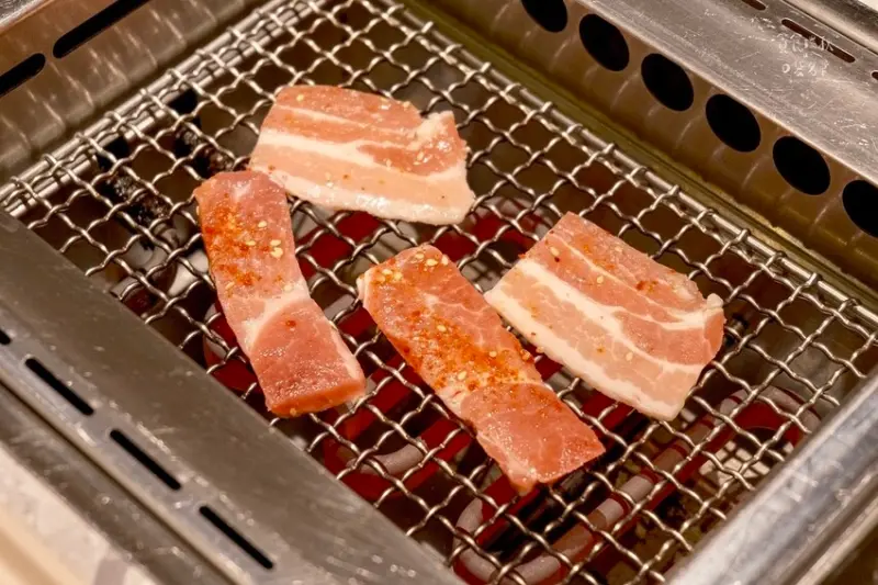 台中北屯｜築間旗下韓式燒肉！5/9起全新吃到飽模式 飲料冰品