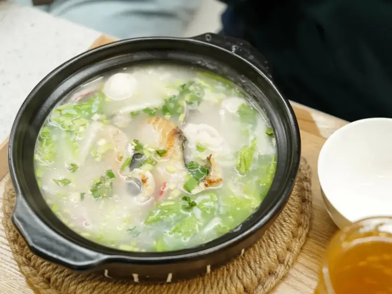 台南美食餐廳│寶煲餐飲│東區質感美食│開幕三重送│被整塊土魠