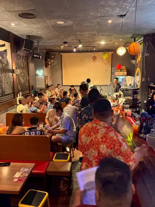 台南餐酒館【胖廚西式音樂餐廳】花襯衫狂歡駐唱生日趴│700元