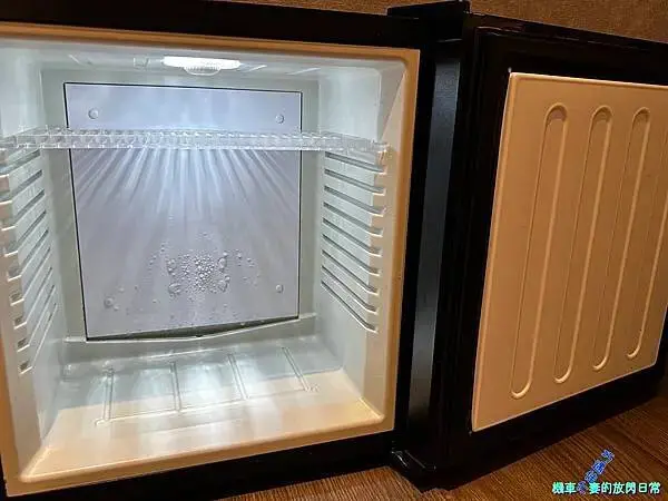 [南部住宿] 高雄鹽埕 河畔文旅 (非寵物旅館)