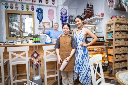 中壢輕食咖啡廳DIY手作-Art Wall Milla 米菈手工藝術 DIY Café，各式咖啡飲品及輕食甜點都非常棒，而且還能一秒讓你踏進夢幻繽紛的手作藝品世界！