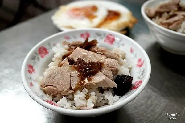 |嘉義西區‧小吃| 與阿溪雞肉飯系出同門《阿福火雞肉飯》懶得排隊可以吃