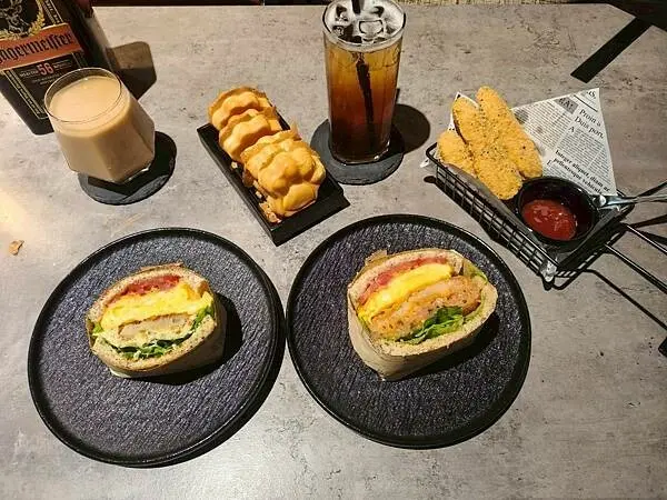 新北永和早午餐/點心/三明治美味推薦-暫時飲所TEMPbar- 平價放鬆悠閒的Bar!!