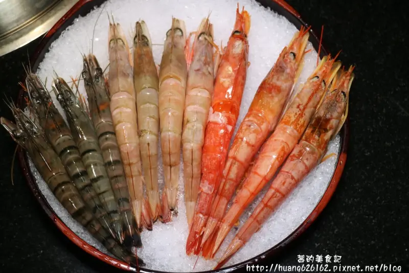 【台北中正區】公館商圈 火鍋、燒烤、哈根達斯冰淇淋、台灣啤酒無限暢飲通通吃到飽!!!『瓦崎燒烤火鍋-公館店』平價燒烤店、捷運公館站