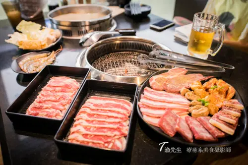 公館火鍋燒烤吃到飽【瓦崎】食材新鮮種類選擇多! 生意很好 請先訂位~啤酒無限喝!