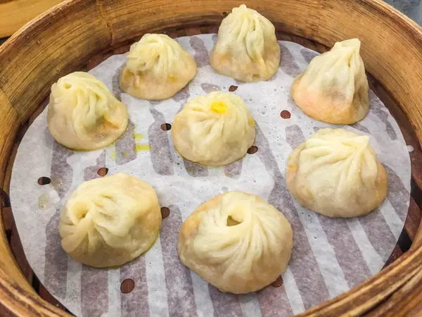 杭州小籠湯包 - 酥餅必吃湯包可免