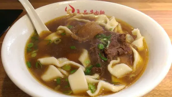 良品牛肉麵：40年老店！(台北車站)
