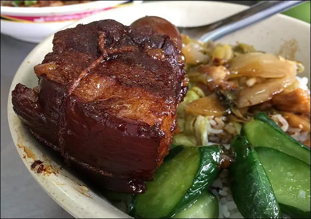 《捷運松山新店線/北門站美食》鄭記豬腳肉飯東坡肉飯&台北地下街30 ICE CREAM創始店&山頭火拉麵京站店