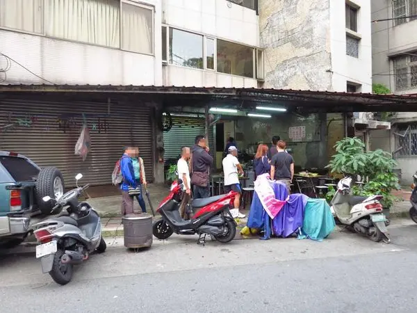 【台北美食】同安街麵線羹-非用餐時間也要排隊的隱藏版美食