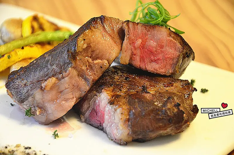 ❤ 台北美食--中正紀念堂站 ❤ 晴天廚房：義大利麵/燉飯/排餐/樂事拼盤，CP值高的平價美食，多樣化的選擇!!牛排採用真空低溫烹煮法，完美留住食材的原汁呢!