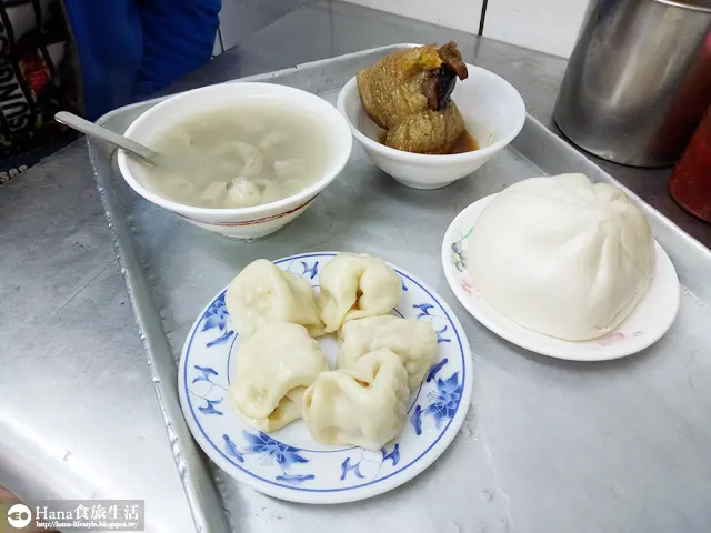 【台北大同】阿桐阿寶四神湯 | 近寧夏夜市 雙連四十年人氣宵夜美食 吃一碗精神全來四神湯 古早味肉粽&大肉包
