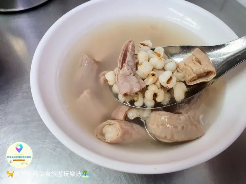 [食]台北 夜貓美食 銅板美食 熱騰騰的肉包，搭配一碗四神湯~暖心又暖胃 阿桐阿寶四神湯