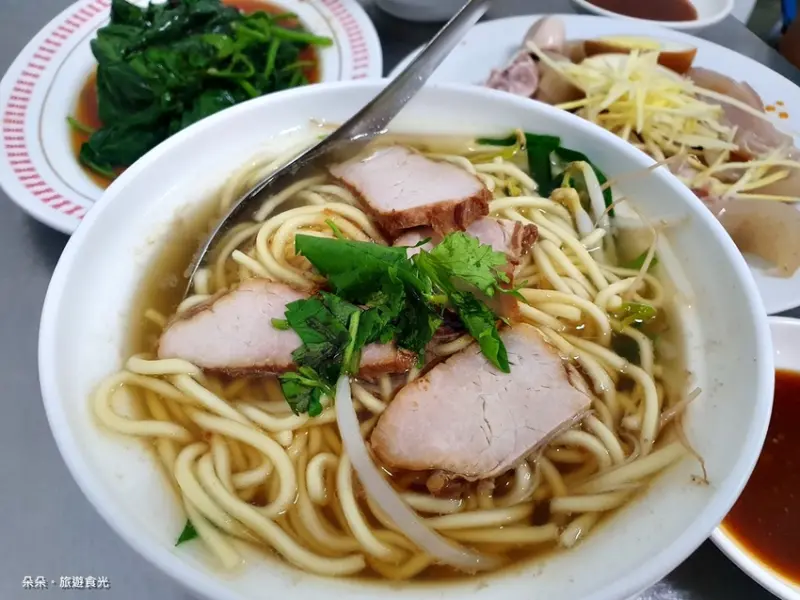 『美食@高雄』鹽埕x飄香超過一甲子的好味道-阿進切仔麵