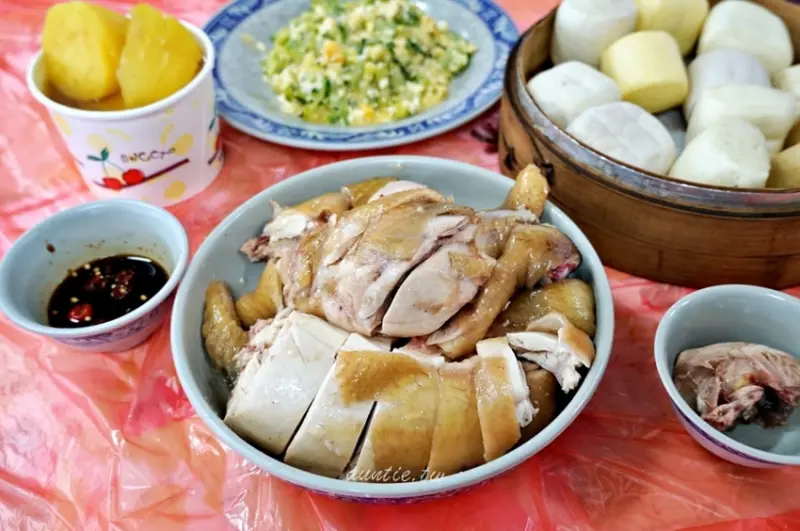 【台北】青菜園 陽明山肥嫩多汁放山雞 還有手工小饅頭 - 水晶安蹄 不務正業過生活