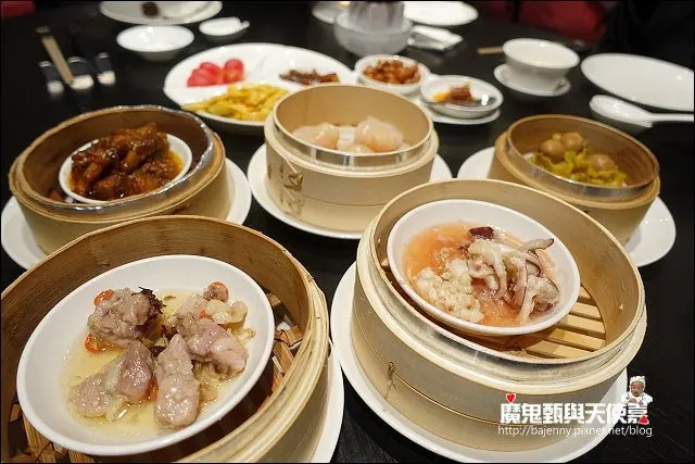 《小姑食記》捷運市政府站美食~寒舍艾美寒舍食譜.黑胡椒片皮鴨4吃.期間限定88元懷舊港點