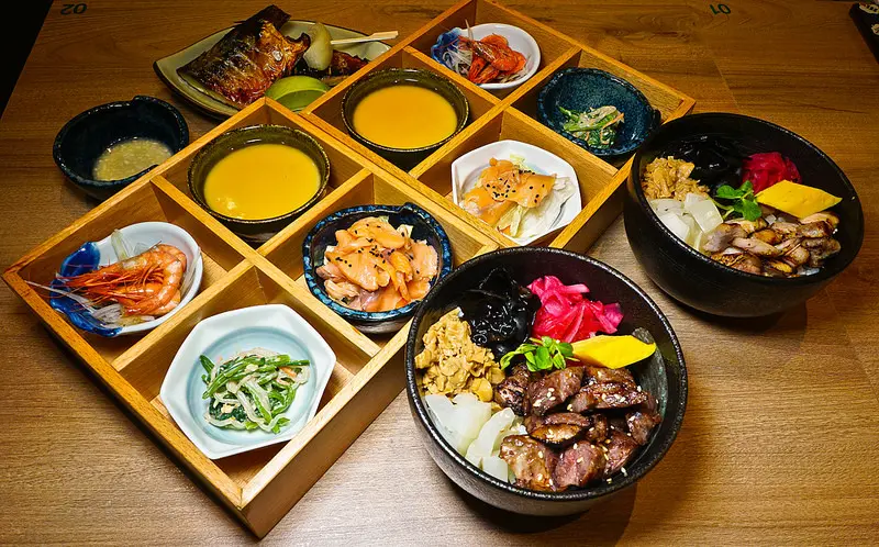  漁僮小舖 永春店,用鹽麴入味的美味燒肉丼飯