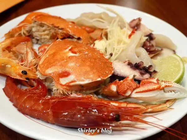 泰市場泰式海鮮自助餐