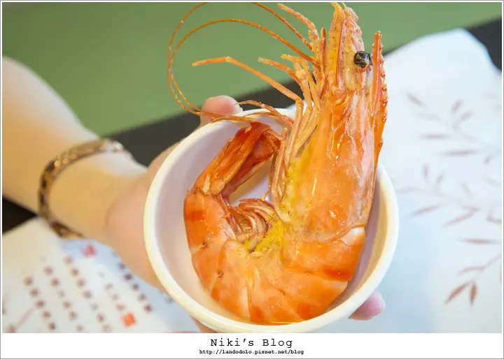 ▋松山鴛鴦鍋。麻辣湯底蔬菜湯底都美味！一個人也可以吃！柳村一品鍋 ▋