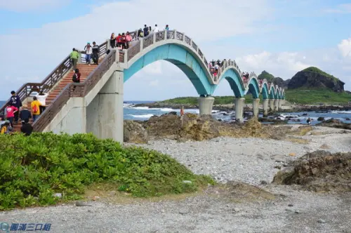 【遊記】台東成功_三仙台@吹著海風的舒服自在 走在橋上的乘風破浪感