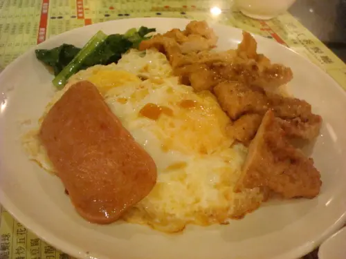 『東區』♥祥發茶餐廳♥排隊港式飲茶