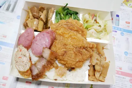 [台北大安] 府城蘭香卡拉招牌雞腿便當小時候的回憶